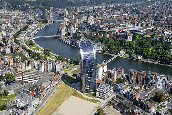 Liège - passerelle sur la Meuse